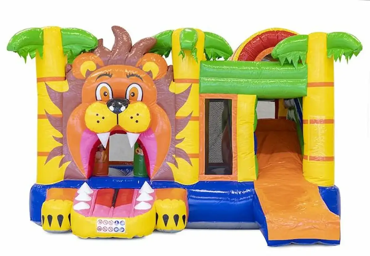 Château gonflable Lion multiactivités avec toboggan en façade, en location dans le Haut-Rhin — vignette 2