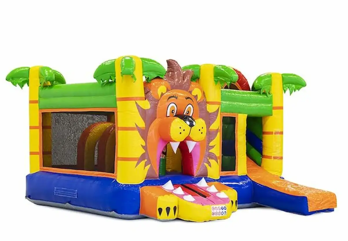 Château gonflable Lion multiactivités avec toboggan en façade, en location dans le Haut-Rhin — vignette 3